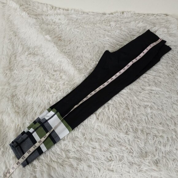 Sarah’s Day White Fox Sezzy luxe legging Sage Green/Black/White Small Workout - Picture 7 of 8
